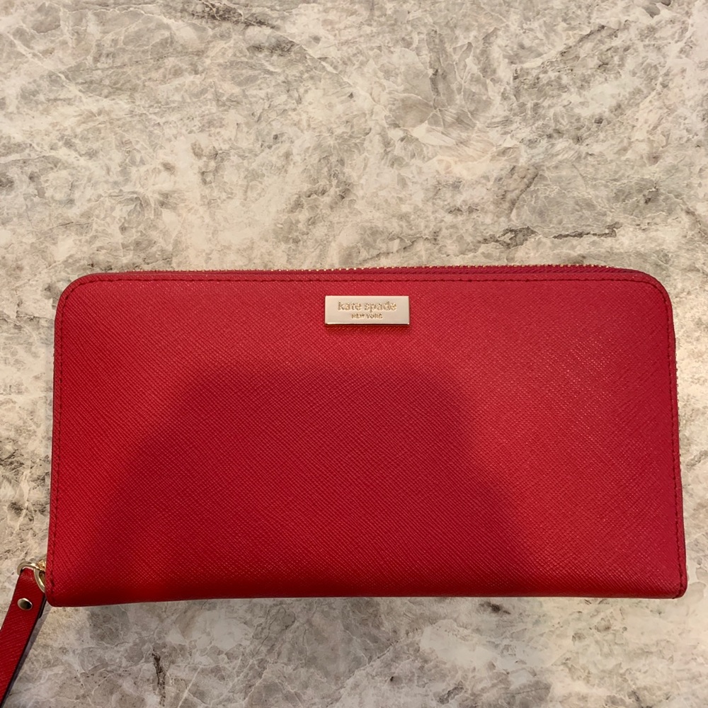 Kate Spade zip around Wallet